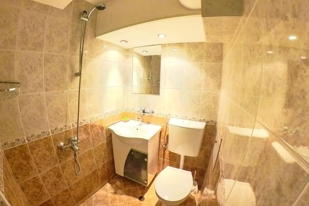 Studio With Courtyard Just Steps Away Vitosha Str Sofie Exteriér fotografie